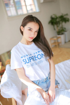 日韩美女在线